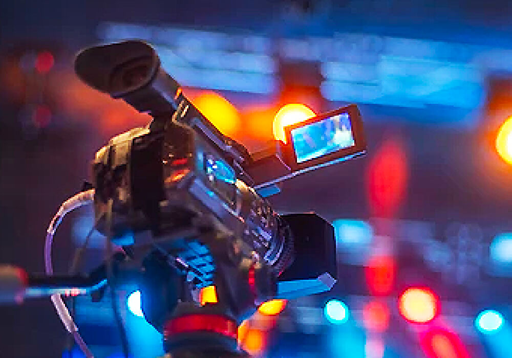 Sosyal Medya Üzerinden Canlı Yayin